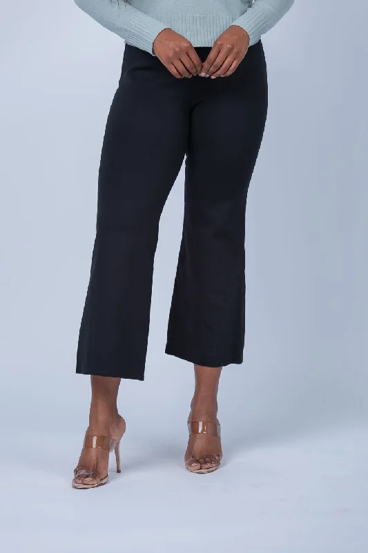 Theory Cropped Kick Pant in Black Modern Skinny Pants