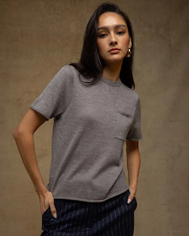 Rayna sweater in Heather Grey 100% cashmere. Iron Safe Non-Iron Wrinkle Free