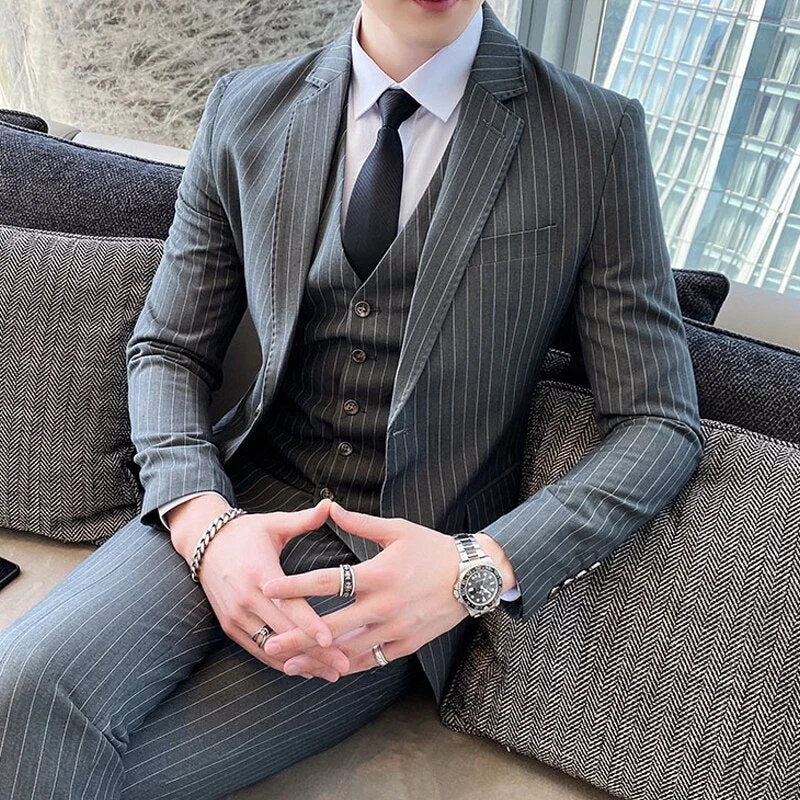 Gray 2 button