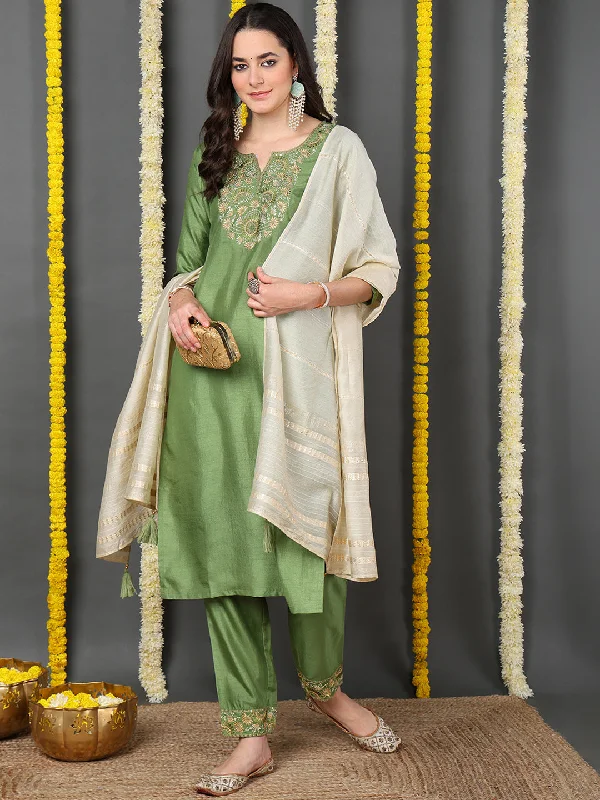 Green Silk Blend Solid Embroidered Straight Kurta Trouser With Dupatta Trousers Pleated Formal Green Silk Blend Solid Embroidered Straight Kurta Trouser With Dupatta Trousers Pleated Formal