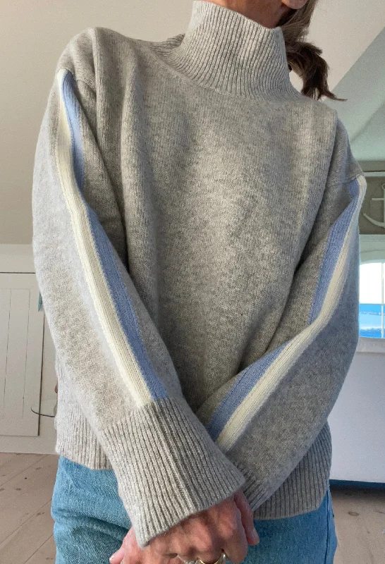 Women’s Retro 100% Cashmere Turtleneck Sweater Zippered Buttoned Snapped