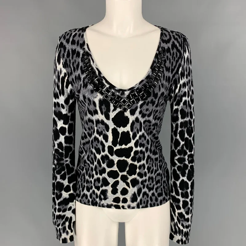 BLUMARINE Size 8 Grey & Black Animal Print Jersey Pullover Crew Neck Wool